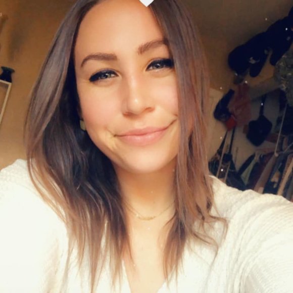 Nicki Living Freely - Picture 8 of 11